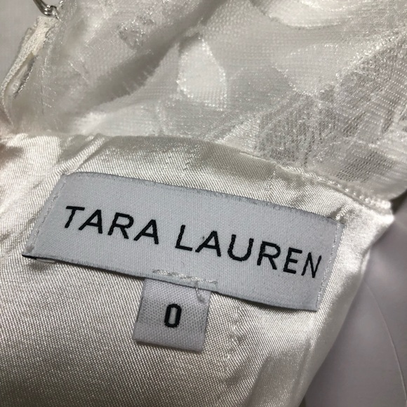 Tara Lauren Farrow wedding gown size 0 - Picture 5 of 5